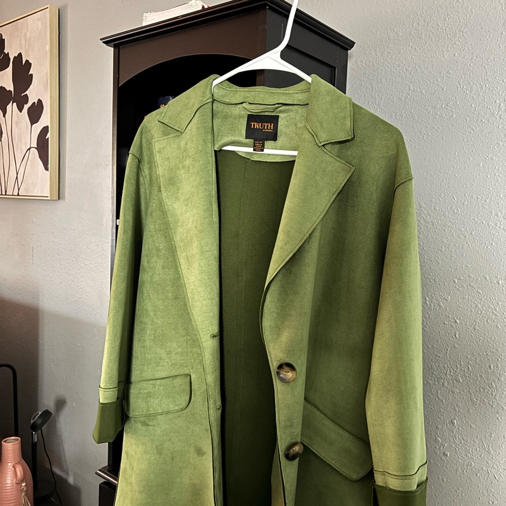 TRUTH Women's Green Jacket